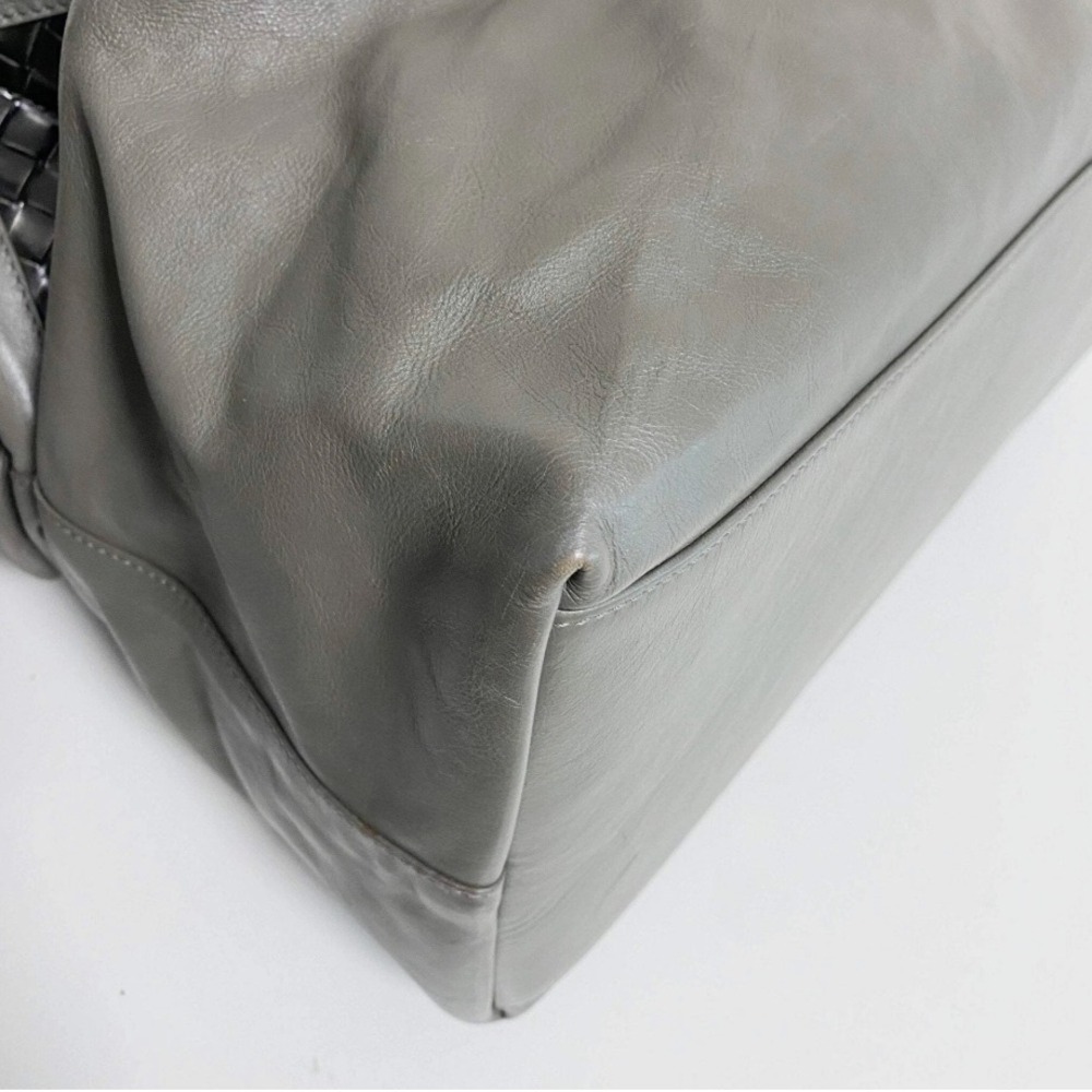BOTTEGA VENETA Intrecciato Grey Boston Bag - Picture 10 of 16